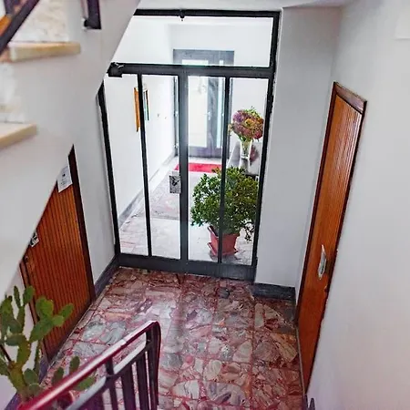 Appartamento Balconi, Parcheggio, Nel Verde, Ac: + In La!*